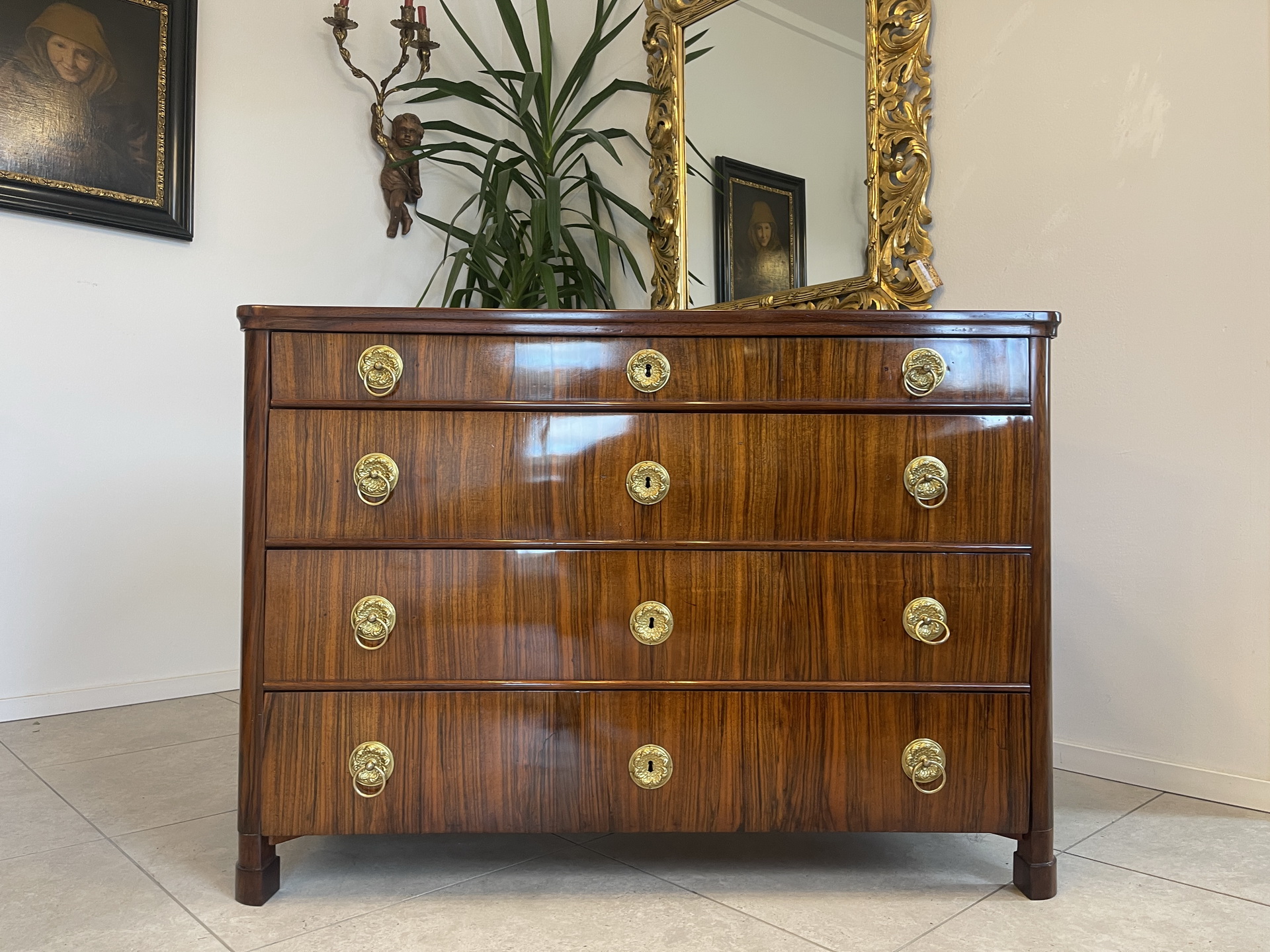 Restaurierte Nussholzfurnierte Biedermeier Schreibkommode A4021