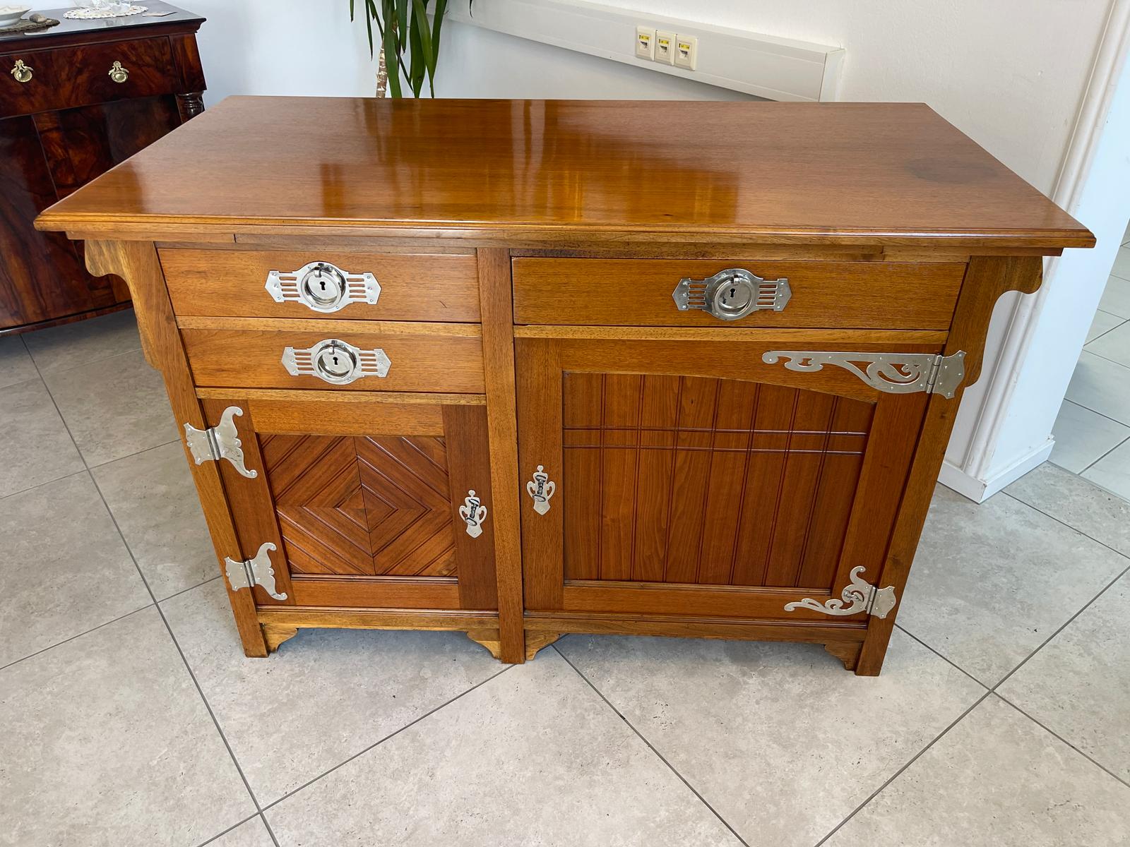 Restaurierte Jugendstil Anrichte Sideboard Traum  A4986