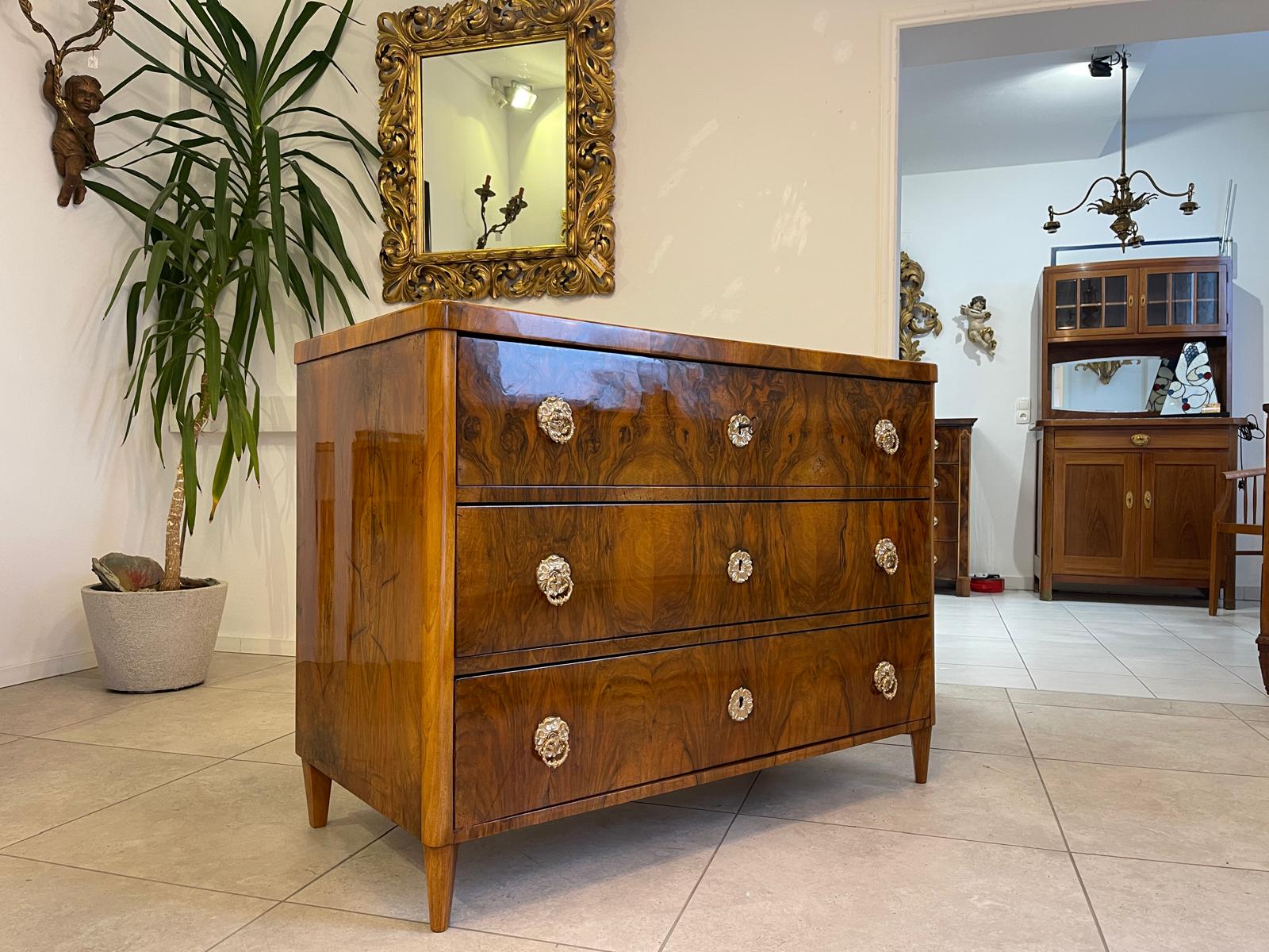 Sale Restaurierte Biedermeier Kommode 3 Ladenkommode Nussholz Antiquität G1064