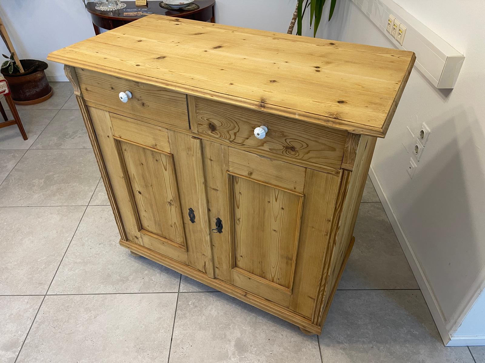 Bäuerliche Gründerzeit Anrichte Sideboard Kommode Naturholz A5117