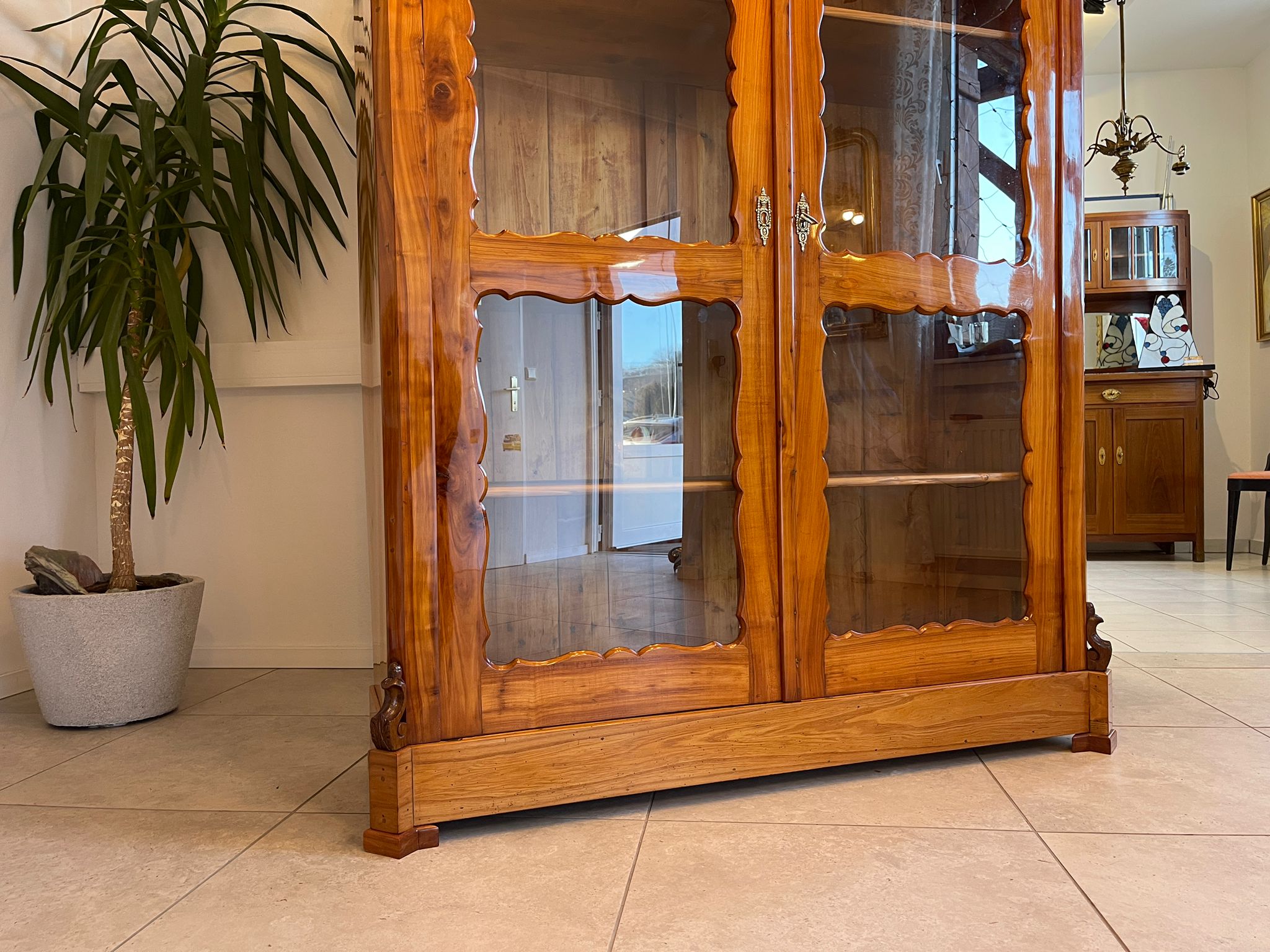 SALE Biedermeier Vitrine Bücherschrank Sammlervitrine Kirschholz Antiquität A5108