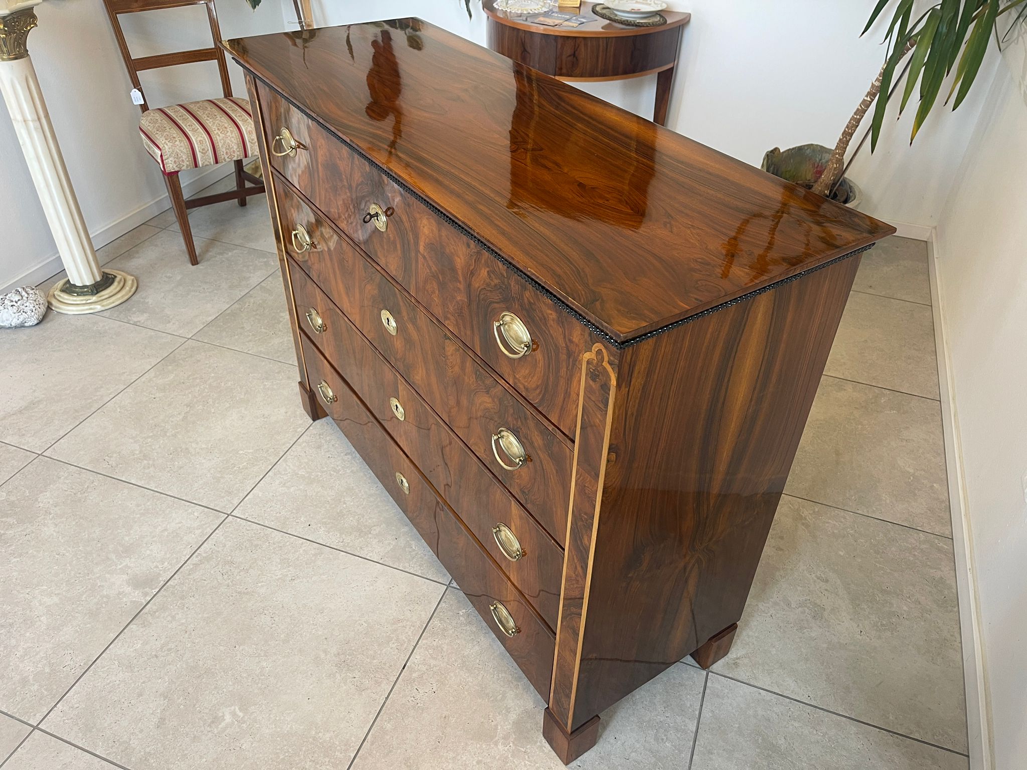 Biedermeier Kommode 4 Ladenkommode Nussholz Antiquität A5155