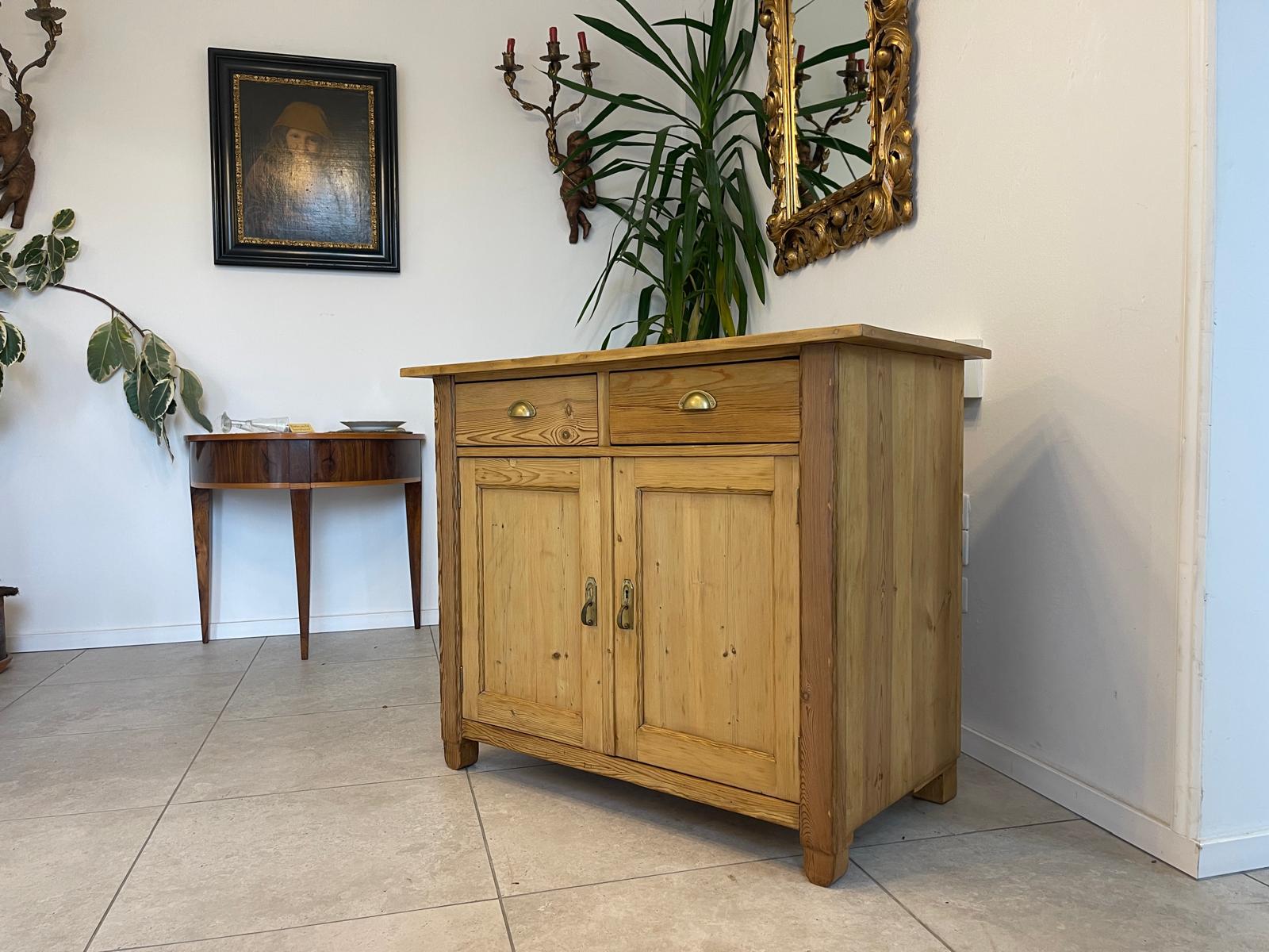 Bäuerliche Anrichte Sideboard Kommode Naturholz A5476