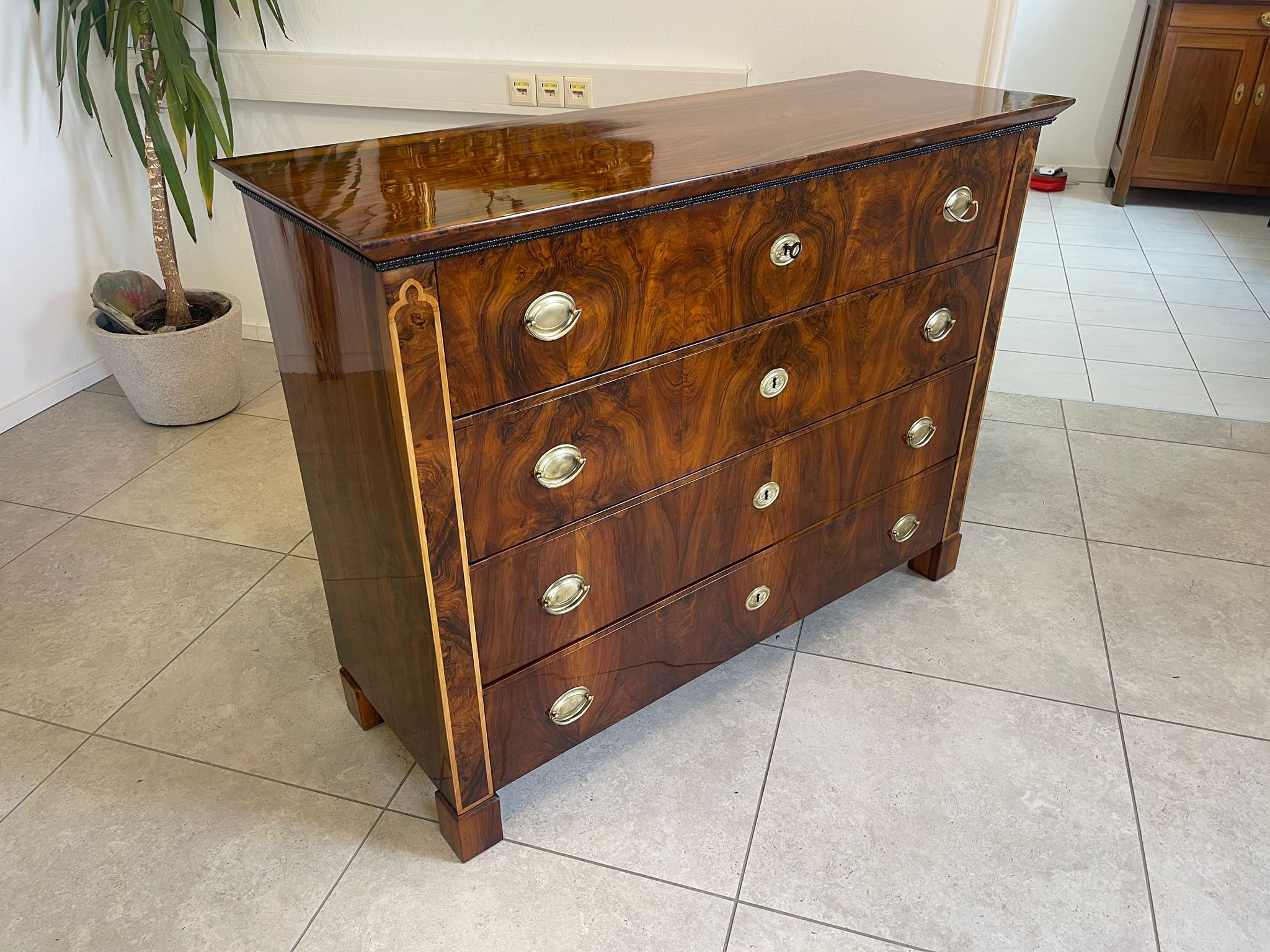 Biedermeier Kommode 4 Ladenkommode Nussholz Antiquität A5155