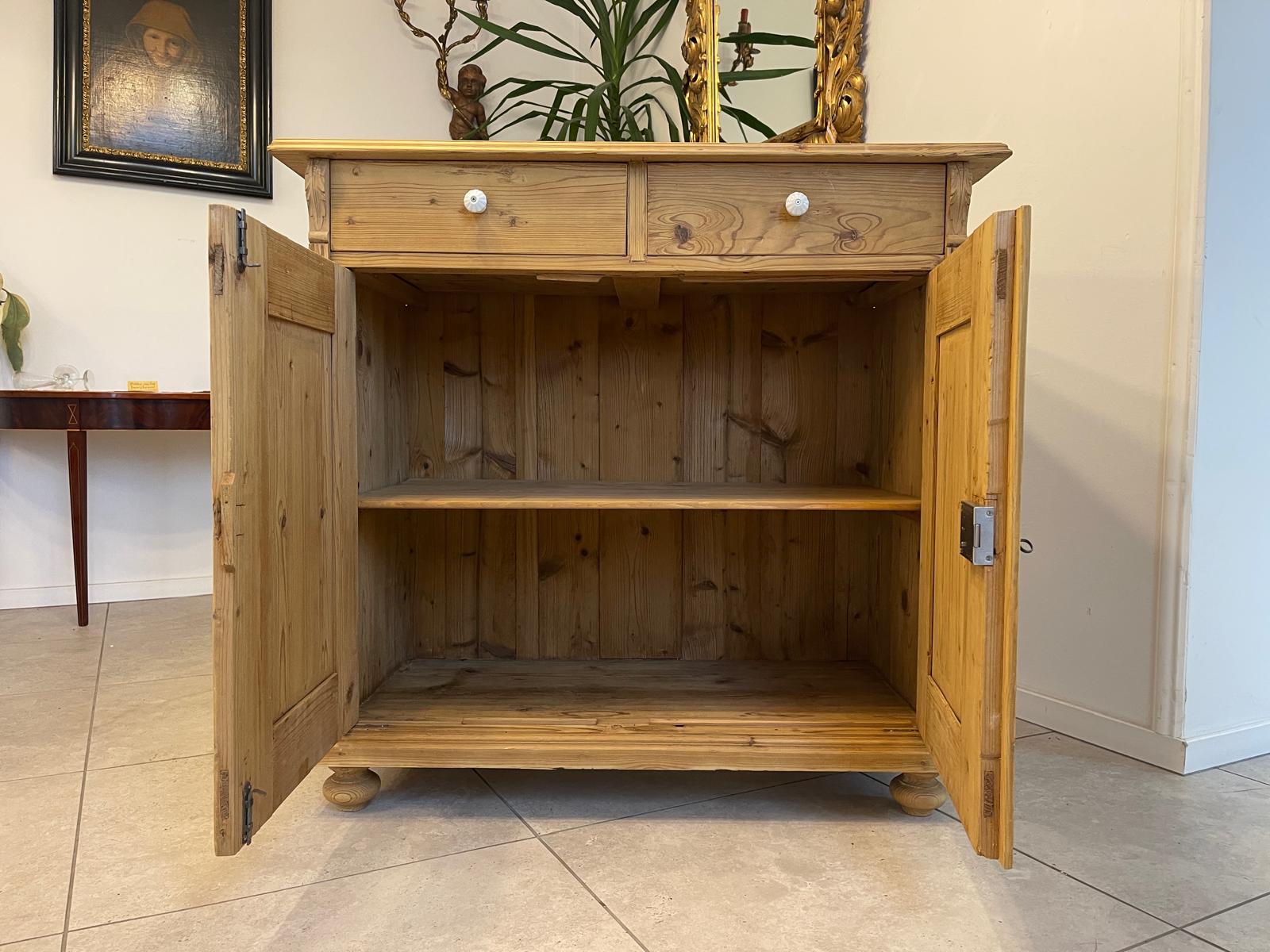 Bäuerliche Gründerzeit Anrichte Sideboard Kommode Naturholz A5117